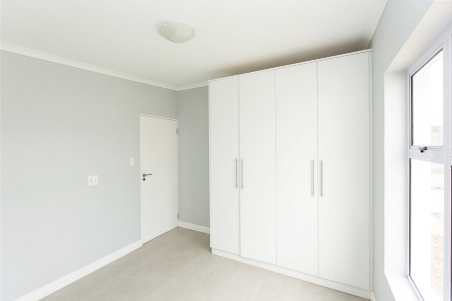 2 Bedroom Property for Sale in Laguna Hills Western Cape